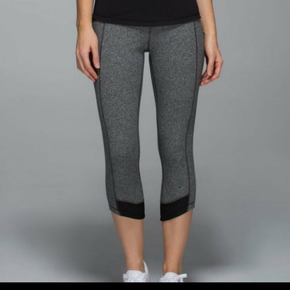 Lululemon motivated crop leggings
